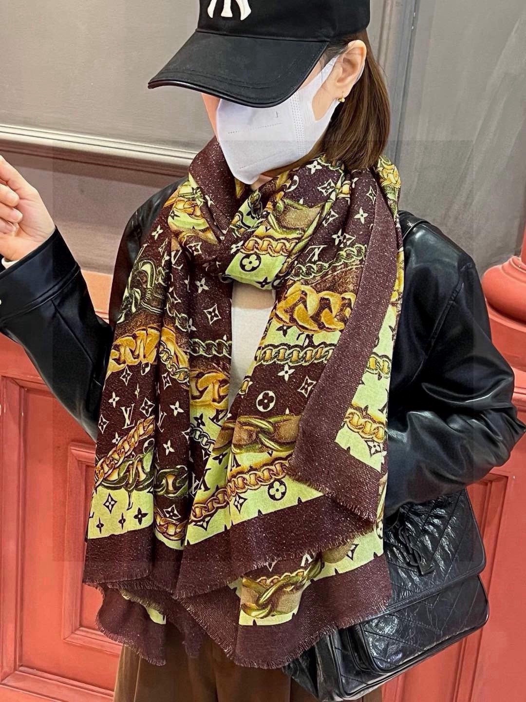 会发光发亮的围巾真心赞‼️驴家【L链条花纹银丝长巾】银丝印花羊绒长巾，2023新款方巾来撷Noufice