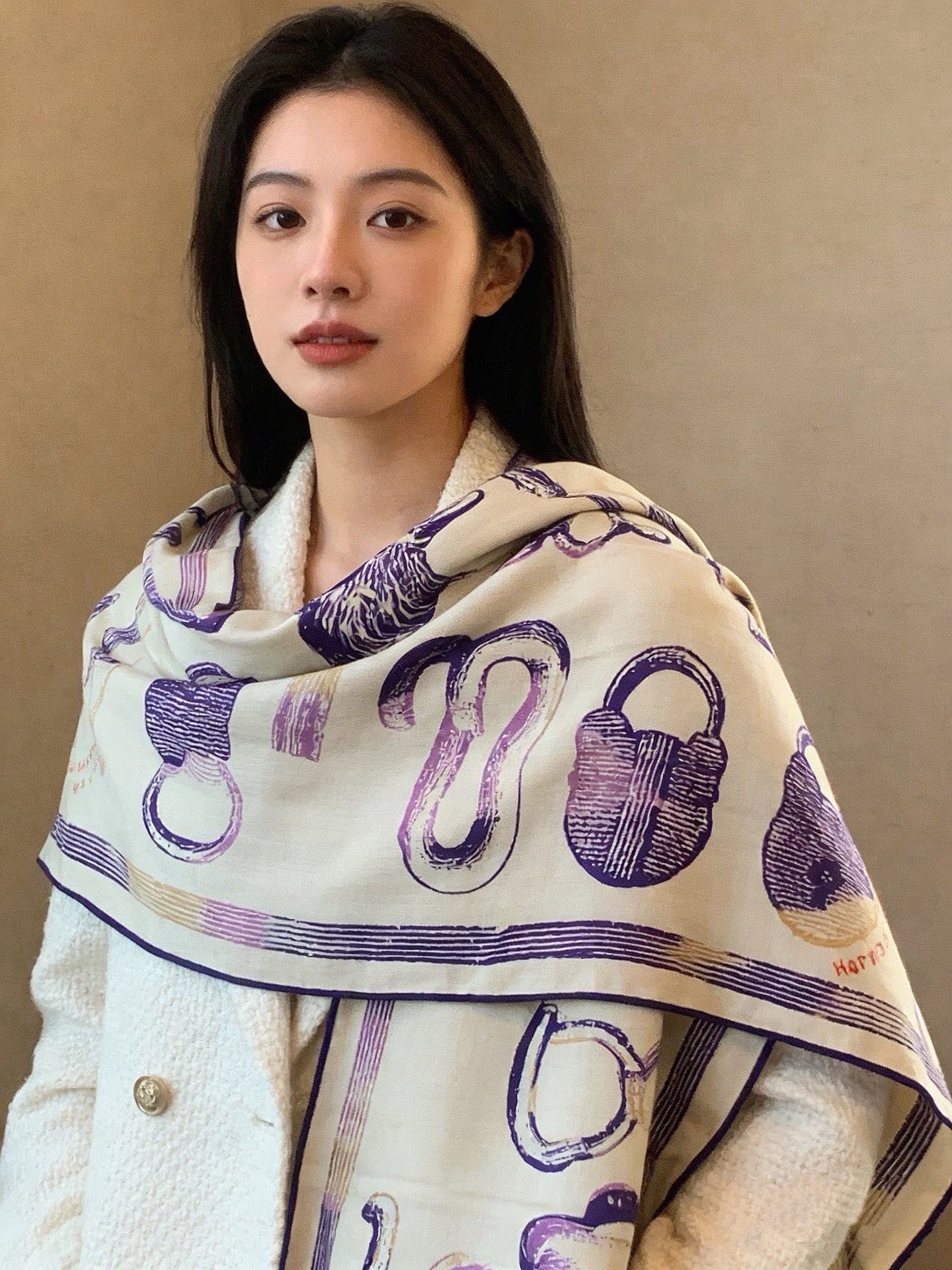 爱马仕(Hermes)【💗】 | “马具故事的诗意回顾”140披肩 【上新❤️】 永远秉承高品质手工卷边