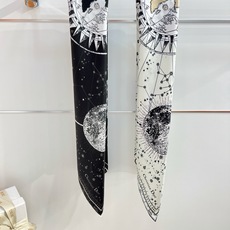 这款Dior 星座系列~ 【18mm顶级真丝双面同色印花方巾】是发布秀的主打款式,以 Zodiac 印 这款Dior 星座系列~ 【18mm顶级真丝双面同色印花方巾】是发布秀的主打款式,以 Zodiac 印
