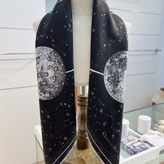 这款Dior 星座系列~ 【18mm顶级真丝双面同色印花方巾】是发布秀的主打款式,以 Zodiac 印 这款Dior 星座系列~ 【18mm顶级真丝双面同色印花方巾】是发布秀的主打款式,以 Zodiac 印