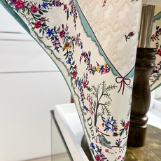 Dioramour 印花方巾90 厘米蓝色桑蚕丝斜纹面料多色 Revolution Flowers 图案 Dioramour 印花方巾90 厘米蓝色桑蚕丝斜纹面料多色 Revolution Flowers 图案
