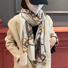 会发光发亮的围巾 新款🆕🏇🏇买了都说好看‼️推荐💕顶级工艺超值‼️爱马仕专柜爆款🎁💟立体呈现图案纹路实物 会发光发亮的围巾 新款🆕🏇🏇买了都说好看‼️推荐💕顶级工艺超值‼️爱马仕专柜爆款🎁💟立体呈现图案纹路实物