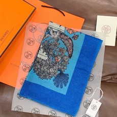 会发光发亮的围巾 羊绒新款🆕👏买了都说好看‼️推荐💕爱马仕双面同色羊绒方巾,【奇珍乐园】顶级工艺超值‼️ 会发光发亮的围巾 羊绒新款🆕👏买了都说好看‼️推荐💕爱马仕双面同色羊绒方巾,【奇珍乐园】顶级工艺超值‼️