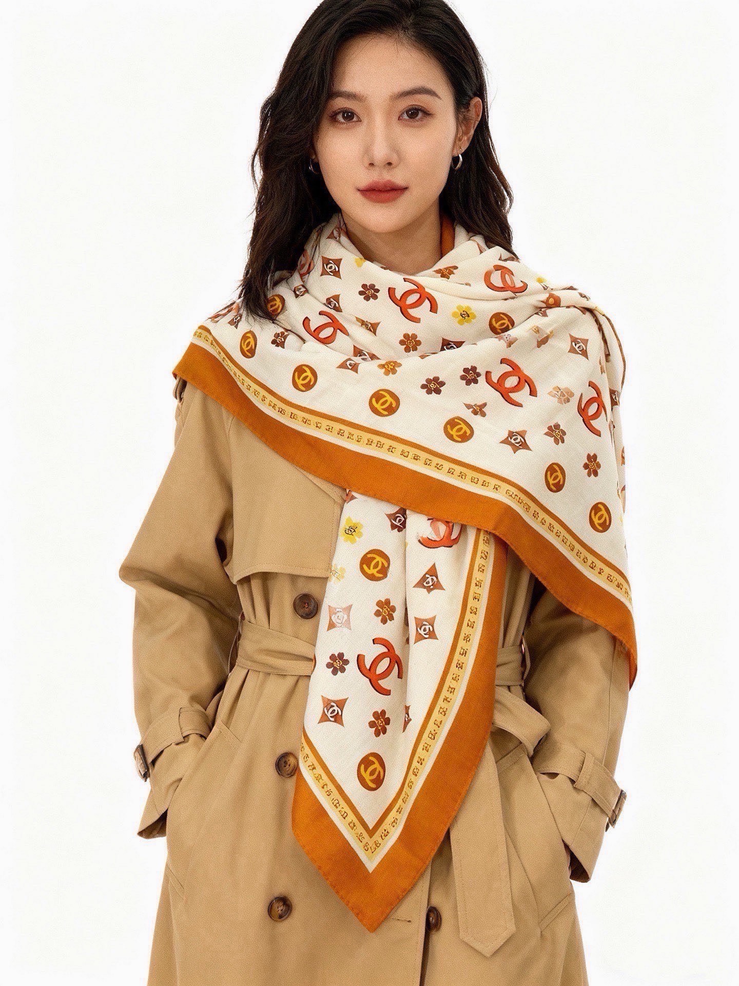 香奈儿上新❤️【Chanel】 经典茶花优雅Coco风，Chanel最新丝绒大方巾~气质到骨子里，香奶奶