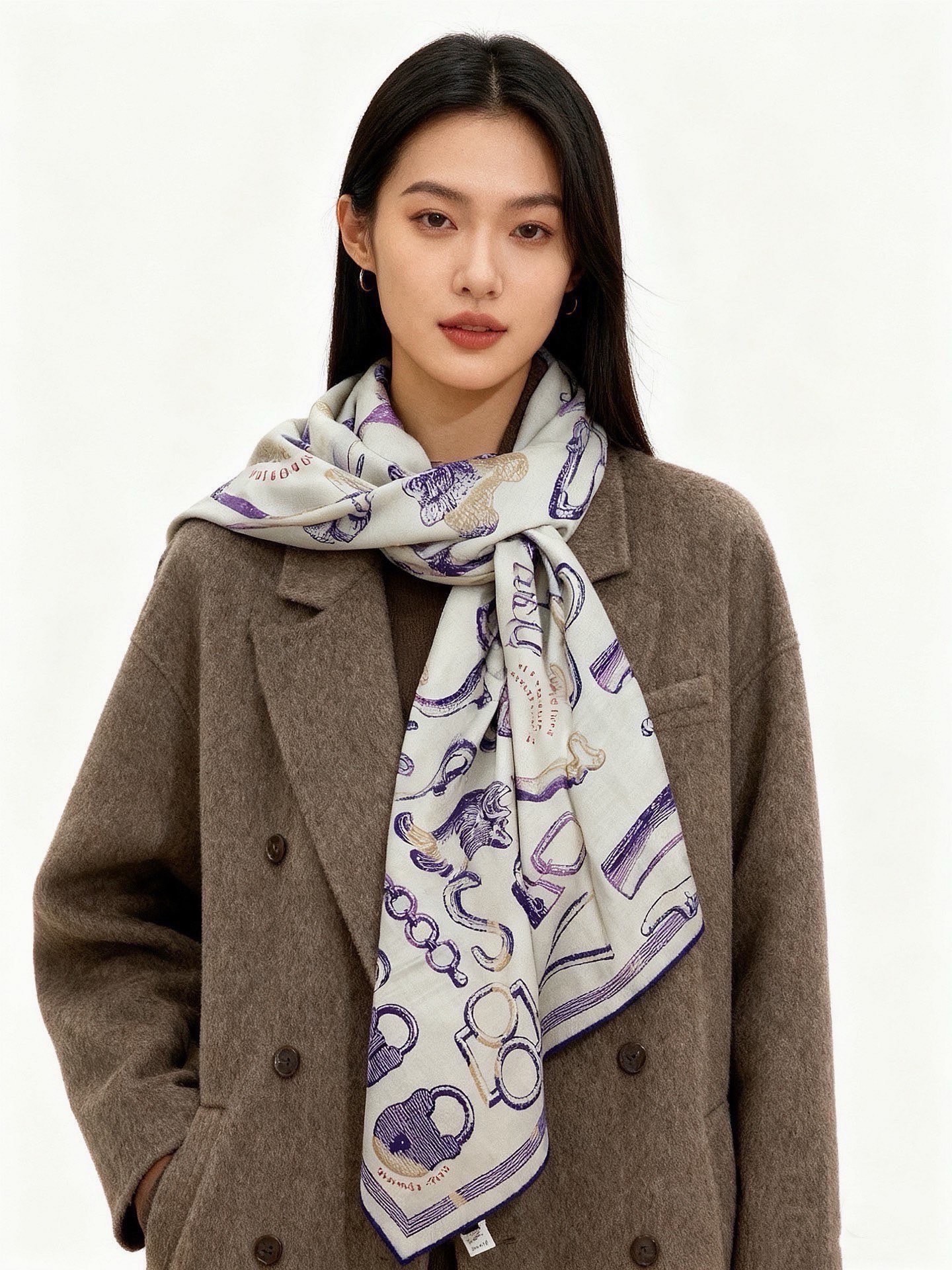 爱马仕(Hermes)【💗】 | “马具故事的诗意回顾”140披肩 【上新❤️】 永远秉承高品质手工卷边