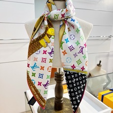 LV X TM MONOGRAMMULTICOLOR COLLECTORSQUARE 90方巾路易威登携 LV X TM MONOGRAMMULTICOLOR COLLECTORSQUARE 90方巾路易威登携