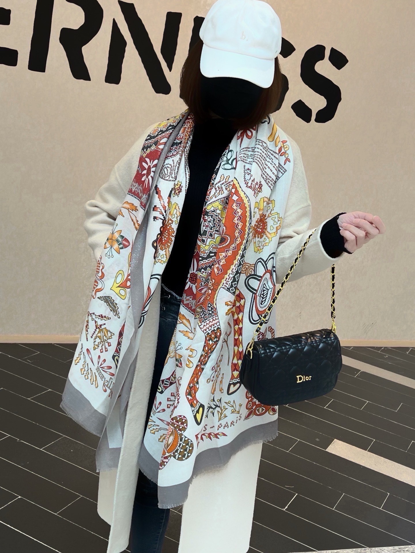 会发光发亮的围巾 爱马仕 专柜同步 买了都说好看羊绒印花‼️推荐💕顶级工艺超值‼️爱马仕专柜爆款🎁🎁羊绒
