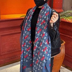 上新 会发光发亮的围巾💕 🔥新款樱桃LV羊绒方巾 LV x TM Monogram Cerise 出自路 上新 会发光发亮的围巾💕 🔥新款樱桃LV羊绒方巾 LV x TM Monogram Cerise 出自路