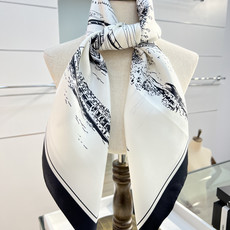 Chanel ~26新品~90双面真丝山茶花、四叶草、埃菲尔铁塔与双C的完美搭配适合各种场合搭配使用设计 Chanel ~26新品~90双面真丝山茶花、四叶草、埃菲尔铁塔与双C的完美搭配适合各种场合搭配使用设计
