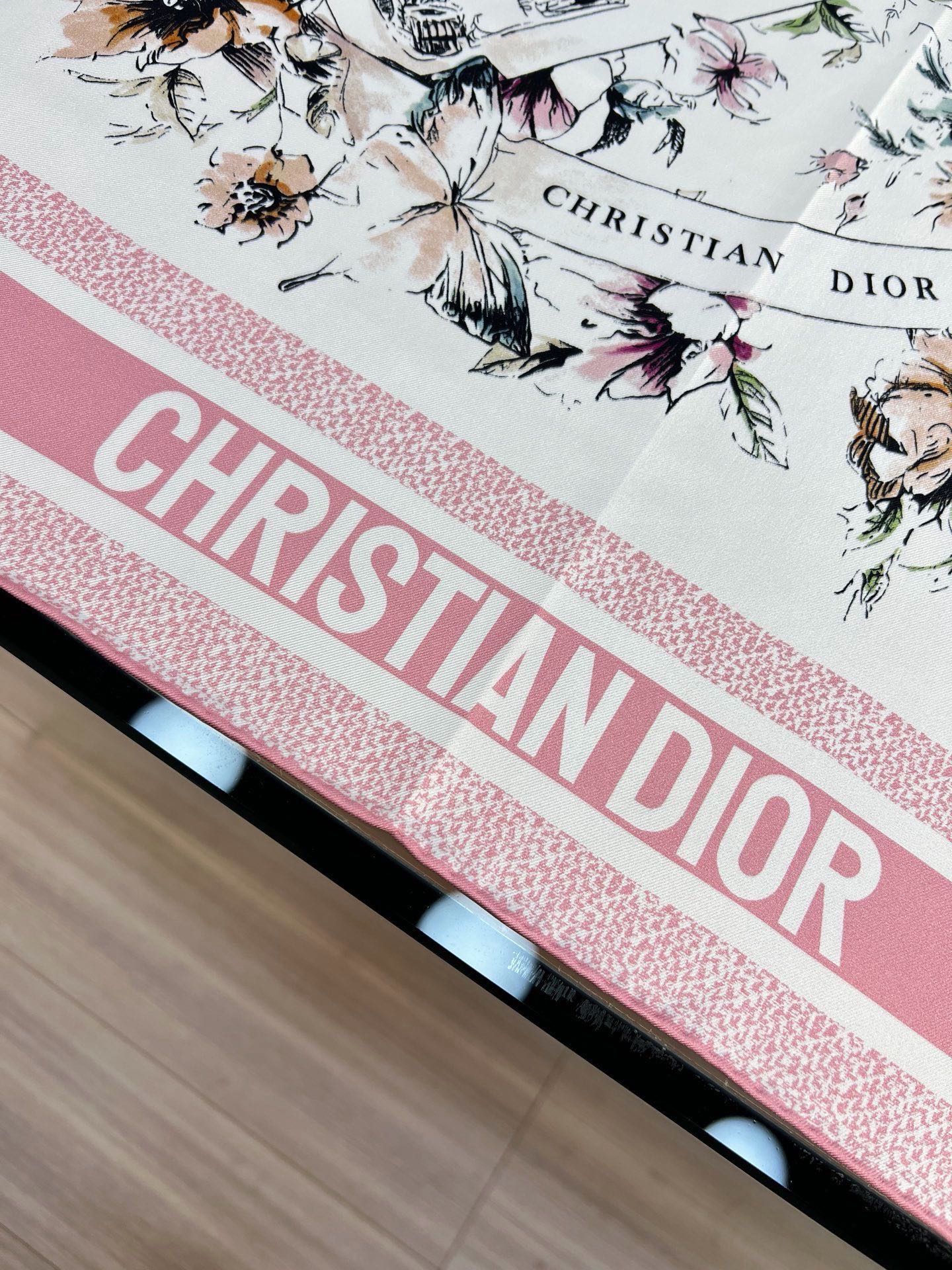Dior 双面印花方巾90 厘米白色和蓝色桑蚕丝斜纹面料 Souvenir de Rome图案这款方巾饰