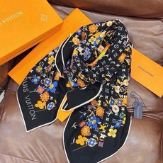 LV x TM SUPERFLAT FLOWERS 140 披肩【140顶级丝绒双面同色印花】LV x LV x TM SUPERFLAT FLOWERS 140 披肩【140顶级丝绒双面同色印花】LV x