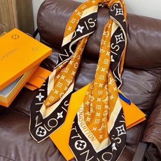 MONOGRAM INFINITY 140丝绒方巾【140顶级丝绒双面同色】Monogram Infin MONOGRAM INFINITY 140丝绒方巾【140顶级丝绒双面同色】Monogram Infin