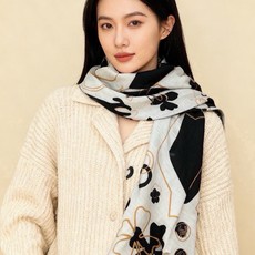 上新❤️【Chanel】 经典茶花优雅Coco风,Chanel最新菱格丝绒大方巾~气质到骨子里,香奶奶新 上新❤️【Chanel】 经典茶花优雅Coco风,Chanel最新菱格丝绒大方巾~气质到骨子里,香奶奶新