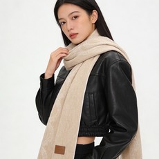 爱马仕👍巴黎时装展商务男士女士羊绒围巾🔥代工厂臻选上乘的超细羊绒纤维 进行纯手工精梳处理 耗时耗力 再以 爱马仕👍巴黎时装展商务男士女士羊绒围巾🔥代工厂臻选上乘的超细羊绒纤维 进行纯手工精梳处理 耗时耗力 再以