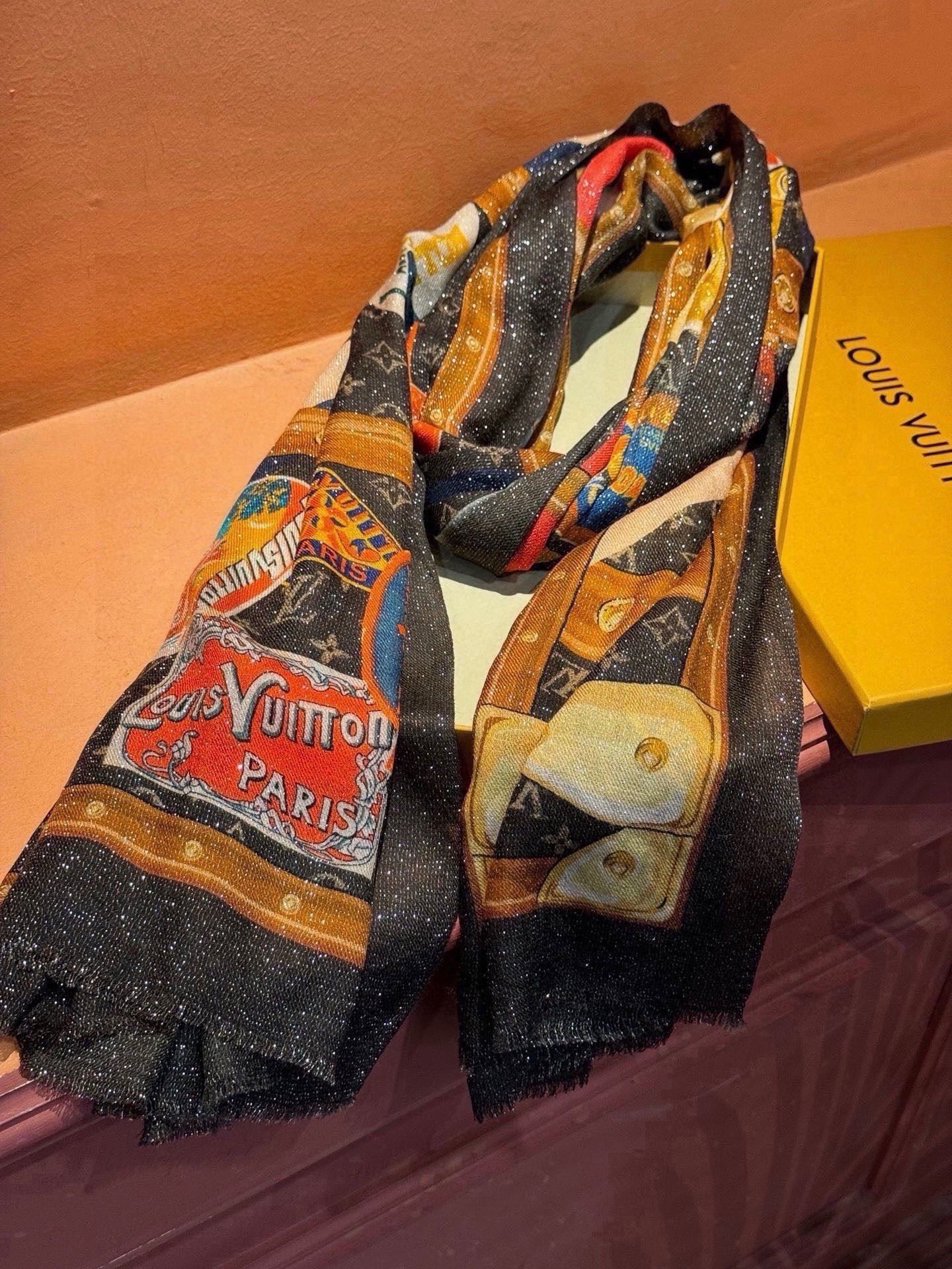 会发光发亮的围巾新品🌈上新 专柜同步材质 LV x TM Monogram SuPerflat Flow