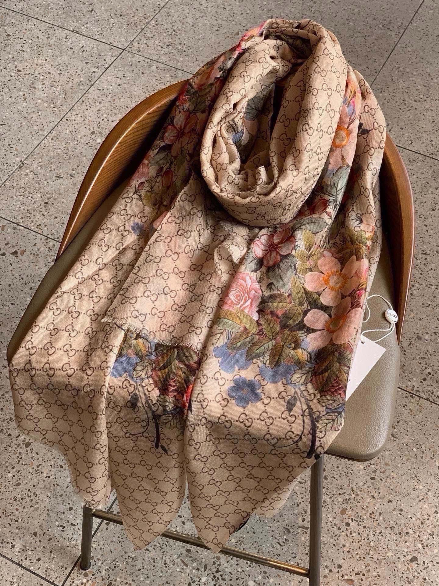💟秀外慧中，美到过分❗️上身效果疯狂的喜欢❗️Gucci New~300支高端戒指绒！真心美爆了的设计，