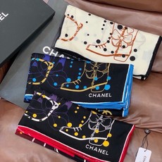 高级成衣系列~Chanel 【140双面同色丝绒披肩】此系列谱写一曲自由轻灵的赞歌本系列作品创新演绎品牌 高级成衣系列~Chanel 【140双面同色丝绒披肩】此系列谱写一曲自由轻灵的赞歌本系列作品创新演绎品牌