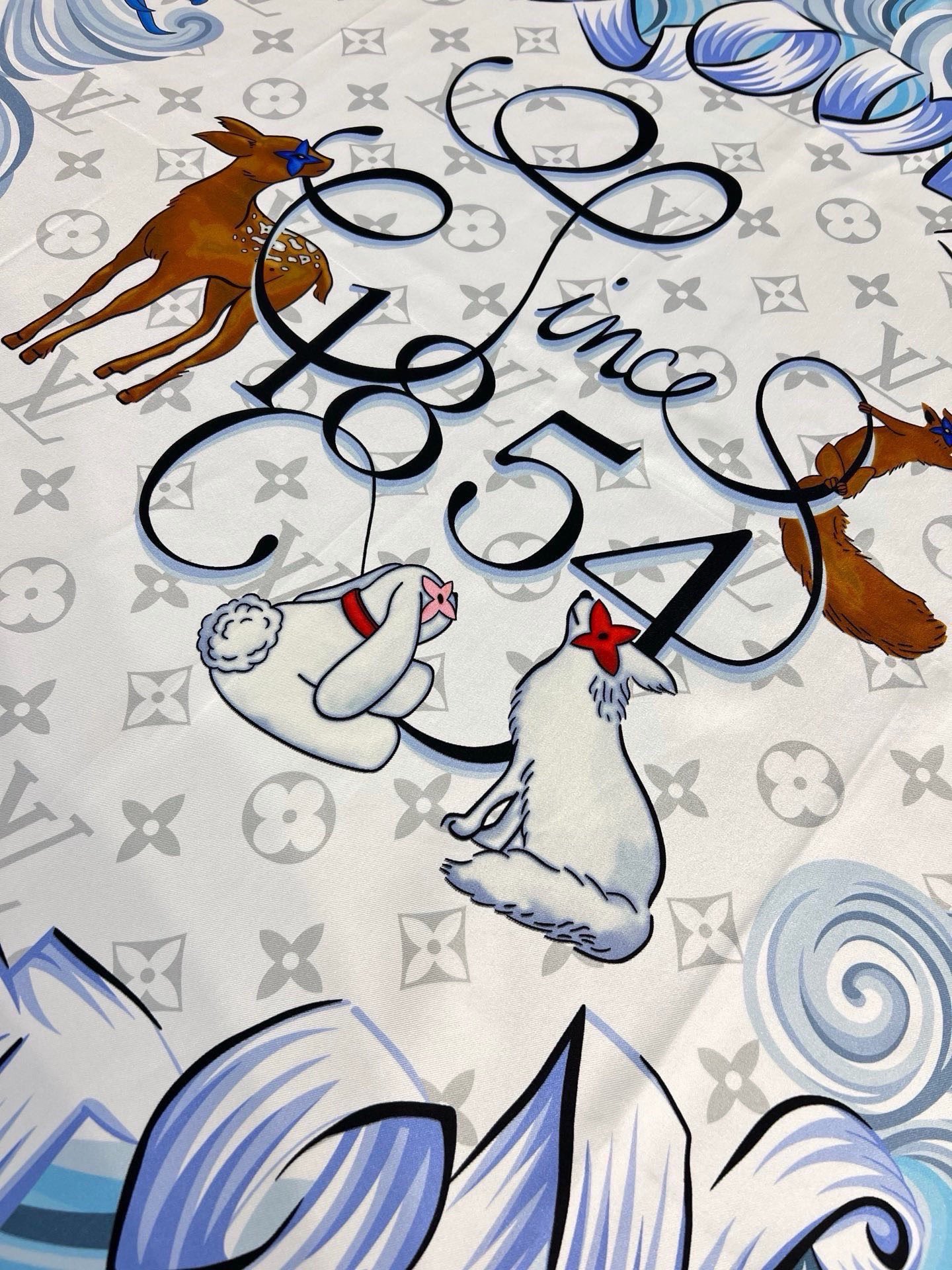 VIVIENNE WINTER HOLIDAY 90双面方巾Vivienne Winter Holida