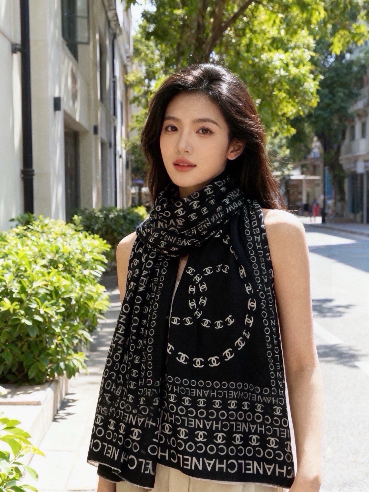 Chanel ~【140顶级双面丝绒披肩】香家logo与字母的完美碰撞设计底部还有隐隐约约的双C小Log