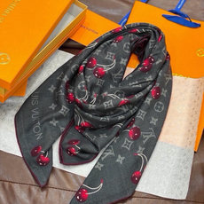 LV X TM MONOGRAM CERISE 140丝绒方巾 【140双面丝绒同色】 LV × TM Monogram LV X TM MONOGRAM CERISE 140丝绒方巾 【140双面丝绒同色】 LV × TM Monogram