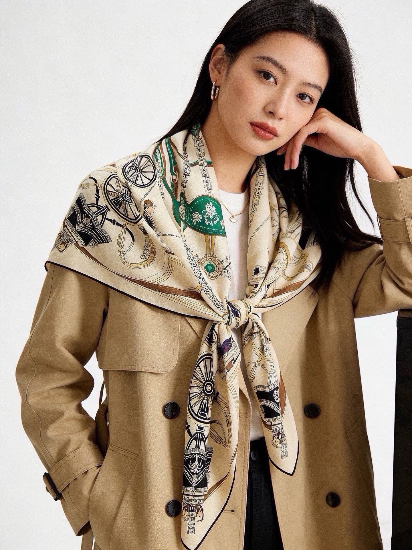 羊绒新款🆕👏👏买了都说好看‼️推荐💕爱马仕双面同色羊绒方巾【双面同色140】，顶级工艺超值‼️爱马仕专柜爆款🎁💟立体呈现
