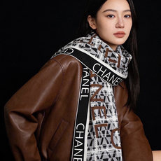 😘新款 💖🌟【康鹏街31号】羊绒方巾‼️抢‼️VIP推荐 ‼️👍下手一定要快【高端 大爱❤️女人尤物 货极少 四季都可以 😘新款 💖🌟【康鹏街31号】羊绒方巾‼️抢‼️VIP推荐 ‼️👍下手一定要快【高端 大爱❤️女人尤物 货极少 四季都可以