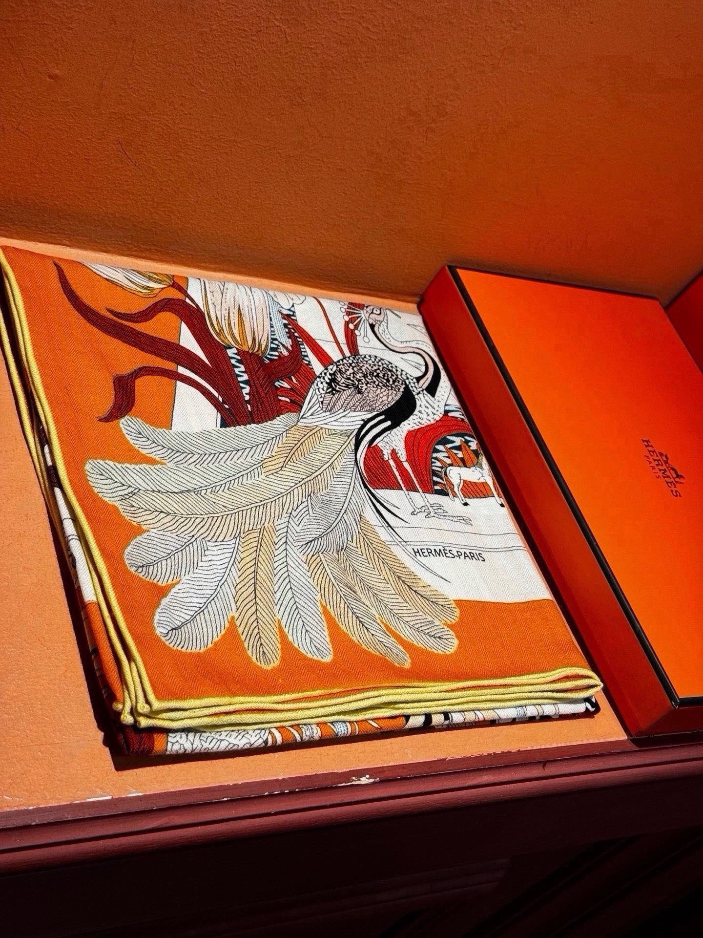 羊绒新款🆕👏买了都说好看‼️推荐💕爱马仕双面同色羊绒方巾，【奇珍乐园双面同色140】顶级工艺超值‼️爱马仕专柜爆款🎁💟立