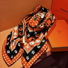 💟羊绒新款🆕👏👏买了都说好看‼️推荐💕爱马仕双面同色羊绒方巾【朋克骏马双面同色140】,顶级工艺超值‼️爱马仕专柜爆款🎁 💟羊绒新款🆕👏👏买了都说好看‼️推荐💕爱马仕双面同色羊绒方巾【朋克骏马双面同色140】,顶级工艺超值‼️爱马仕专柜爆款🎁