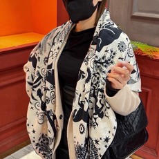 羊绒新款🆕👏👏买了都说好看‼️推荐💕爱马仕双面同色羊绒方巾【玛雅森林双面同色140】,顶级工艺超值‼️爱马仕专柜爆款🎁💟 羊绒新款🆕👏👏买了都说好看‼️推荐💕爱马仕双面同色羊绒方巾【玛雅森林双面同色140】,顶级工艺超值‼️爱马仕专柜爆款🎁💟