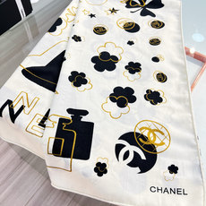 Chanel ~新品~ 【140顶级丝绒双面同色】 包包、香水瓶、山茶花与双C的完美结合 适合各种场合搭配使用 黑白两色 Chanel ~新品~ 【140顶级丝绒双面同色】 包包、香水瓶、山茶花与双C的完美结合 适合各种场合搭配使用 黑白两色
