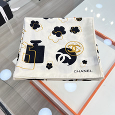 Chanel ~新品~ 【140顶级丝绒双面同色】 包包、香水瓶、山茶花与双C的完美结合 适合各种场合搭配使用 黑白两色 Chanel ~新品~ 【140顶级丝绒双面同色】 包包、香水瓶、山茶花与双C的完美结合 适合各种场合搭配使用 黑白两色