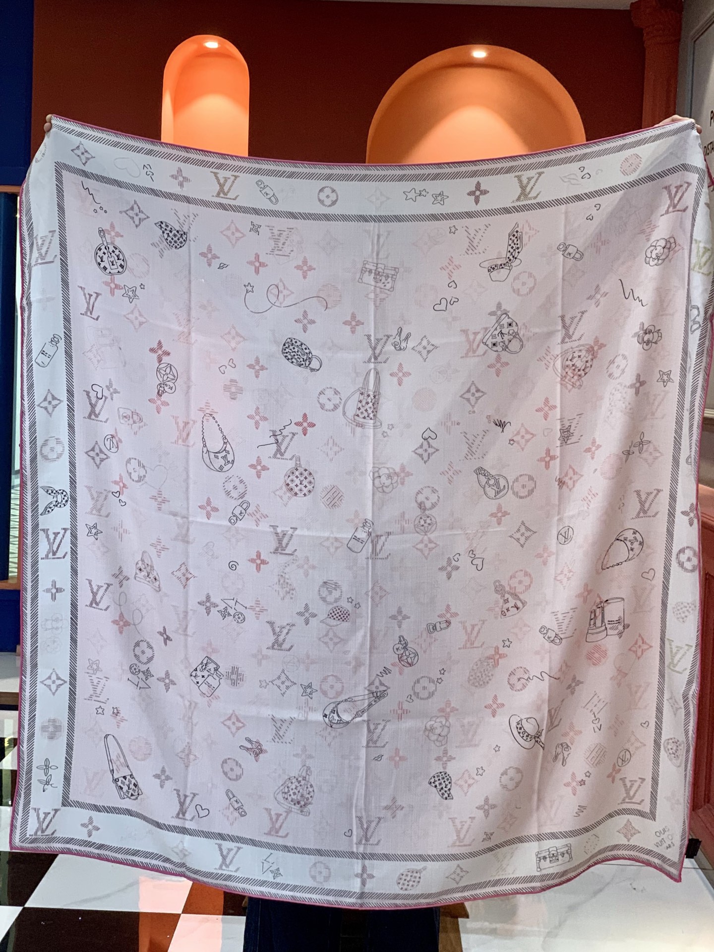 JARDIN DES PLANTES 140双面丝绒～ 【LV秋冬新品】 Jardin Des Plantes 丝绒披肩