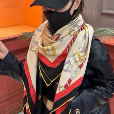 羊绒新款🆕👏👏买了都说好看‼️推荐💕爱马仕双面同色羊绒方巾【跃动的马儿双面同色140】,顶级工艺超值‼️爱马仕专柜爆款🎁 羊绒新款🆕👏👏买了都说好看‼️推荐💕爱马仕双面同色羊绒方巾【跃动的马儿双面同色140】,顶级工艺超值‼️爱马仕专柜爆款🎁