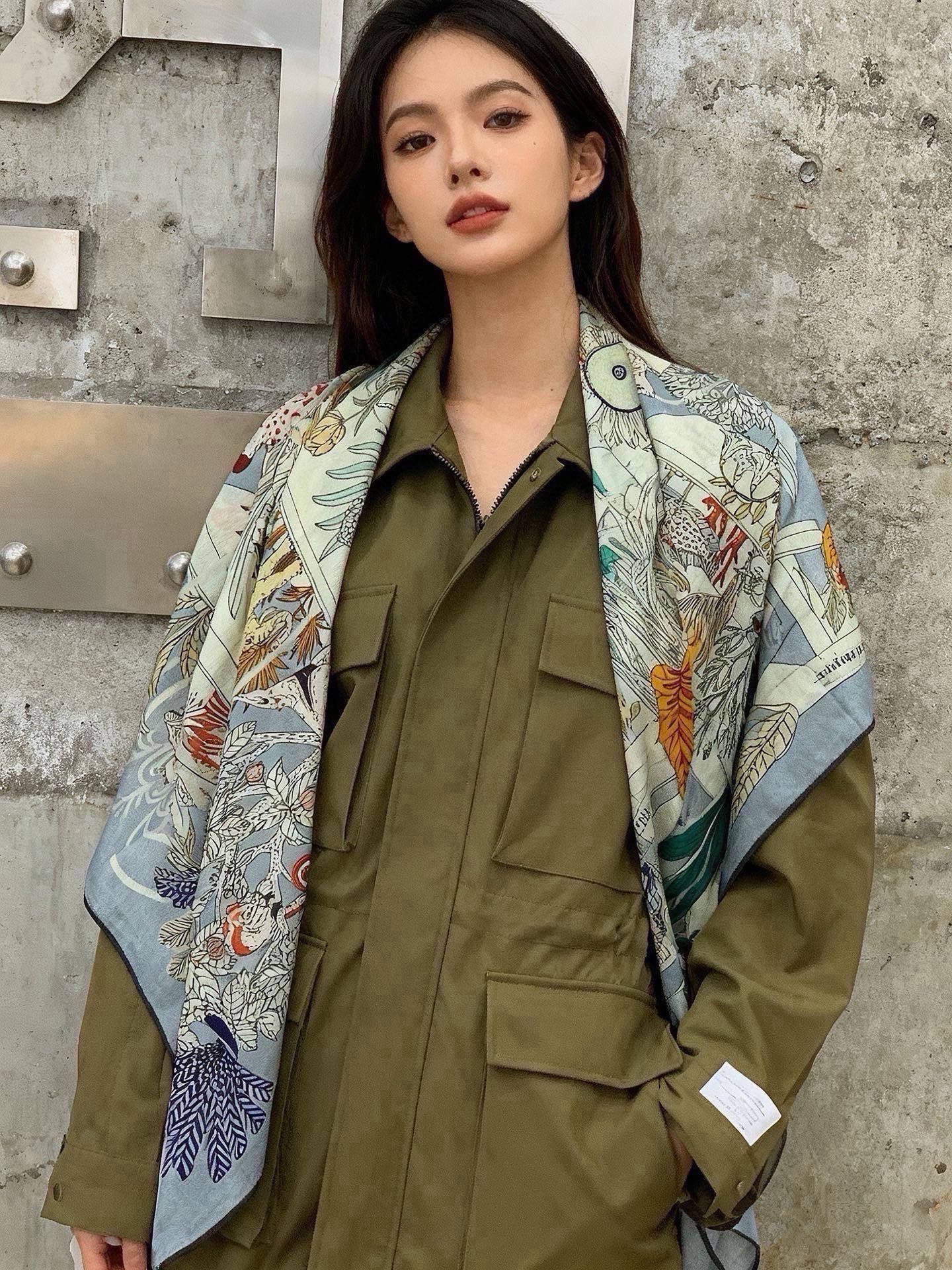 羊绒新款🆕👏买了都说好看‼️推荐💕爱马仕双面同色羊绒方巾,【奇珍乐园双面同色140】顶级工艺超值‼️爱马仕专柜爆款🎁💟立 羊绒新款🆕👏买了都说好看‼️推荐💕爱马仕双面同色羊绒方巾,【奇珍乐园双面同色140】顶级工艺超值‼️爱马仕专柜爆款🎁💟立