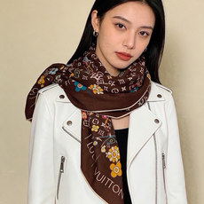 MONOGRAM INFINITY 140丝绒方巾 【140顶级丝绒双面同色】 Monogram Infinity 方巾 MONOGRAM INFINITY 140丝绒方巾 【140顶级丝绒双面同色】 Monogram Infinity 方巾
