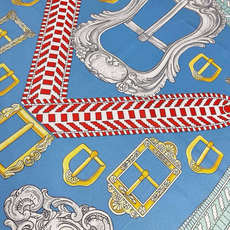 爱马仕(Hermès)90丝巾 经典款“Boucles et Sangles du Trian”真丝方巾 采用18m 爱马仕(Hermès)90丝巾 经典款“Boucles et Sangles du Trian”真丝方巾 采用18m