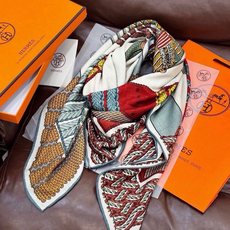 丝巾 |HERMES I Dressage Tressage Dressage Tressage | 盛装舞步 设计师: 丝巾 |HERMES I Dressage Tressage Dressage Tressage | 盛装舞步 设计师: