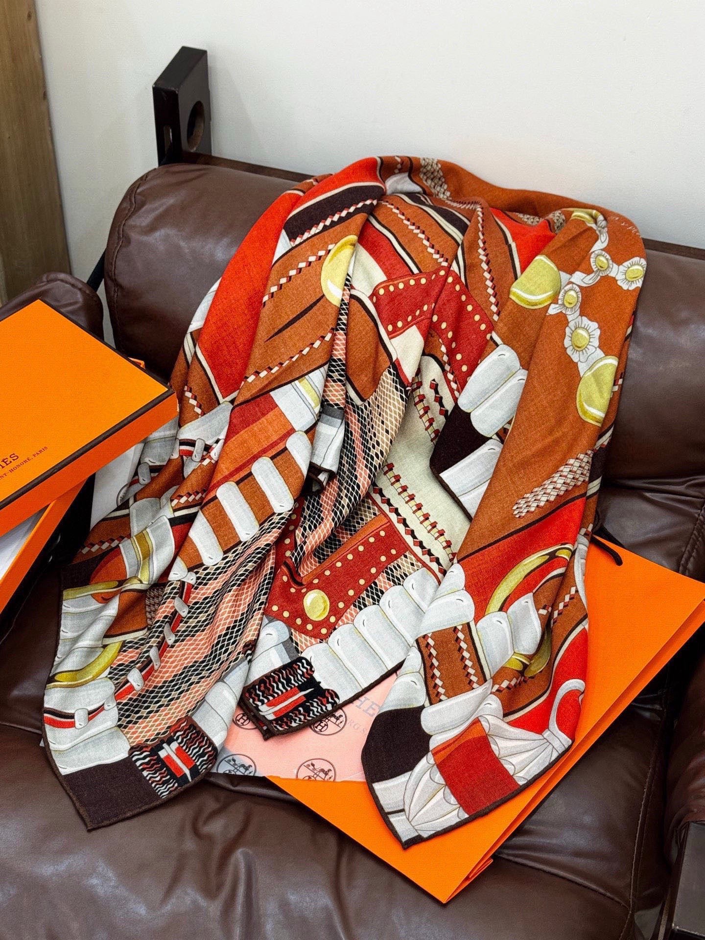 💟上新💞 【双面同色】HERMES 牛逼爆款单款单色 绝对顶级品质】💣超值回馈🎀绝对会尖叫的专柜品质😈💎此款是H限量款，