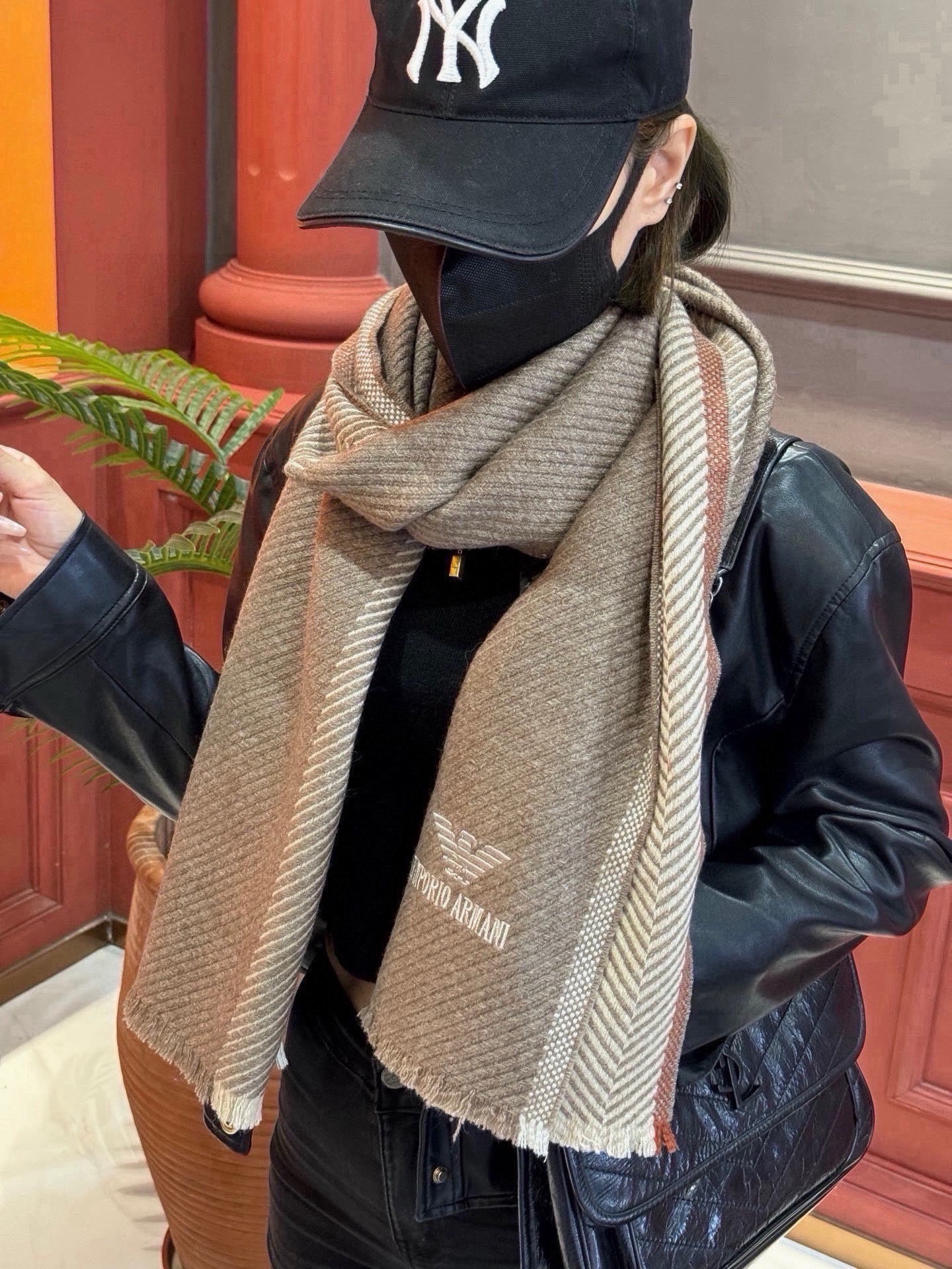 EMPORIO ARMANI。EA阿玛尼。秋冬新品，男士羊绒围巾。，无敌贴身质感，弹力极好，超级搭配王，EA每年必出的经