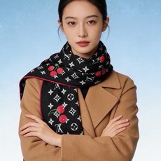LV X TM MONOGRAM CERISE 【双面丝绒同色】 LV × TM Monogram Cerise 方巾出 LV X TM MONOGRAM CERISE 【双面丝绒同色】 LV × TM Monogram Cerise 方巾出