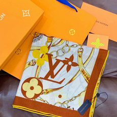 LV x TM 140披肩 【140顶级丝绒双面同色披肩】 本款L Multicolor披肩出自路易威登与知名日本艺术家 LV x TM 140披肩 【140顶级丝绒双面同色披肩】 本款L Multicolor披肩出自路易威登与知名日本艺术家