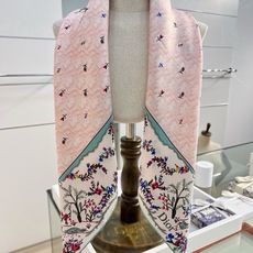 Dioramour 印花方巾 90 厘米蓝色桑蚕丝斜纹面料多色 Revolution Flowers 图案 Revolu Dioramour 印花方巾 90 厘米蓝色桑蚕丝斜纹面料多色 Revolution Flowers 图案 Revolu