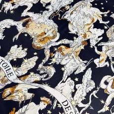 Dior 印花方巾 90 厘米白色桑蚕丝斜纹面料多色 十二星座系列图案 这款方巾饰以 十二星座系列 图案,呈现柔和的水彩 Dior 印花方巾 90 厘米白色桑蚕丝斜纹面料多色 十二星座系列图案 这款方巾饰以 十二星座系列 图案,呈现柔和的水彩