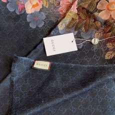 💟秀外慧中,美到过分❗️上身效果疯狂的喜欢❗️Gucci New~300支高端戒指绒!真心美爆了的设计,这个花卉元素真的 💟秀外慧中,美到过分❗️上身效果疯狂的喜欢❗️Gucci New~300支高端戒指绒!真心美爆了的设计,这个花卉元素真的