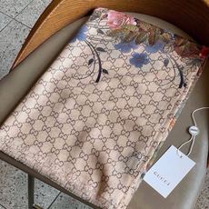 💟秀外慧中,美到过分❗️上身效果疯狂的喜欢❗️Gucci New~300支高端戒指绒!真心美爆了的设计,这个花卉元素真的 💟秀外慧中,美到过分❗️上身效果疯狂的喜欢❗️Gucci New~300支高端戒指绒!真心美爆了的设计,这个花卉元素真的