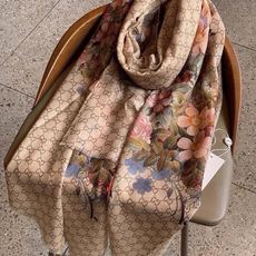 💟秀外慧中,美到过分❗️上身效果疯狂的喜欢❗️Gucci New~300支高端戒指绒!真心美爆了的设计,这个花卉元素真的 💟秀外慧中,美到过分❗️上身效果疯狂的喜欢❗️Gucci New~300支高端戒指绒!真心美爆了的设计,这个花卉元素真的