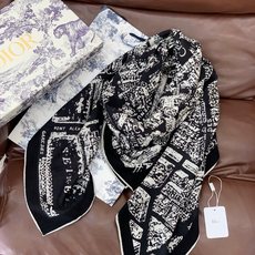Dior ❤【️巴黎地图】140*140 双面同色丝绒方巾🉐️LAN DE 价🉐️ARIS 巴黎地图 这款方巾饰以本季经 Dior ❤【️巴黎地图】140*140 双面同色丝绒方巾🉐️LAN DE 价🉐️ARIS 巴黎地图 这款方巾饰以本季经