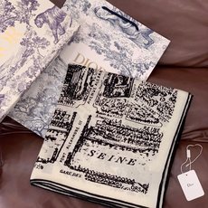 Dior ❤【️巴黎地图】140*140 双面同色丝绒方巾🉐️LAN DE 价🉐️ARIS 巴黎地图 这款方巾饰以本季经 Dior ❤【️巴黎地图】140*140 双面同色丝绒方巾🉐️LAN DE 价🉐️ARIS 巴黎地图 这款方巾饰以本季经