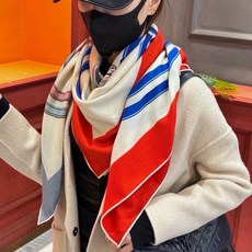 羊绒新款🆕🏇🏇买了都说好看‼️推荐💕【华丽的缰辔双面同色140】羊绒方巾,顶级工艺超值‼️爱马仕专柜爆款🎁💟立体呈现图案 羊绒新款🆕🏇🏇买了都说好看‼️推荐💕【华丽的缰辔双面同色140】羊绒方巾,顶级工艺超值‼️爱马仕专柜爆款🎁💟立体呈现图案