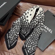 Chanel新品~ 【140顶级丝绒双面同色披肩】 披肩设计真的好有突破 粉色米色格优雅甜美 感觉每一款错过了就不会再有 Chanel新品~ 【140顶级丝绒双面同色披肩】 披肩设计真的好有突破 粉色米色格优雅甜美 感觉每一款错过了就不会再有